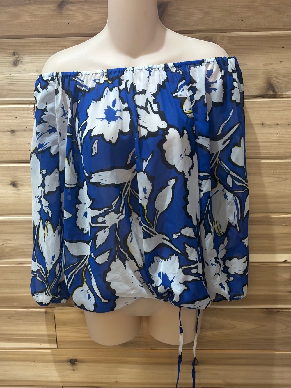 Daisy Fuentes Blue and White Floral Off-Shoulder Blouse
